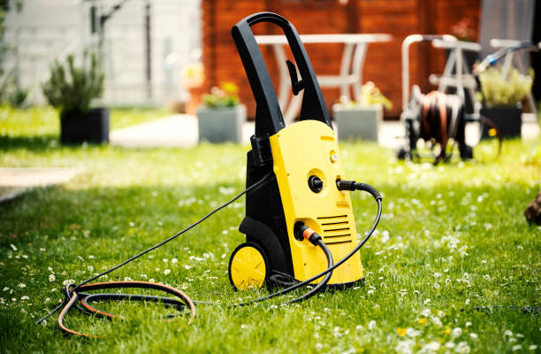 Best Patio and Deck Pressure Washing  in Annandale, MN